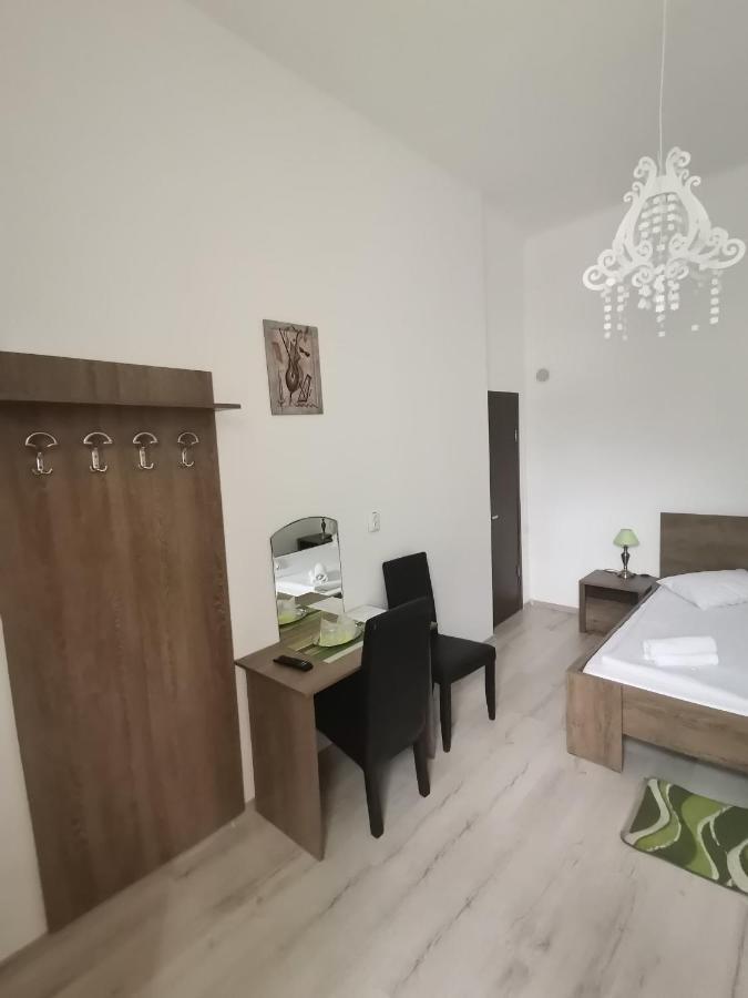 Pensiunea Boema Cluj-Napoca Luaran gambar